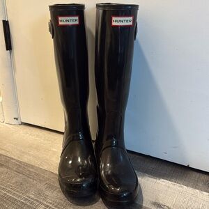 Hunter Boots. Tall Gloss Rainboot